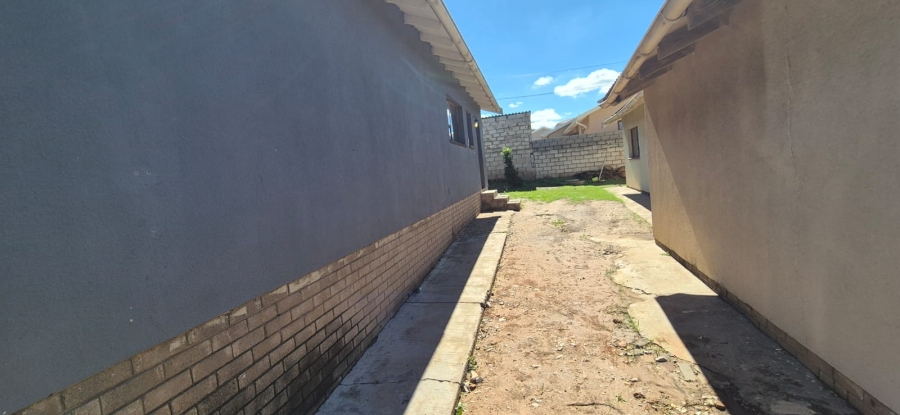 3 Bedroom Property for Sale in Kwamagxaki Eastern Cape